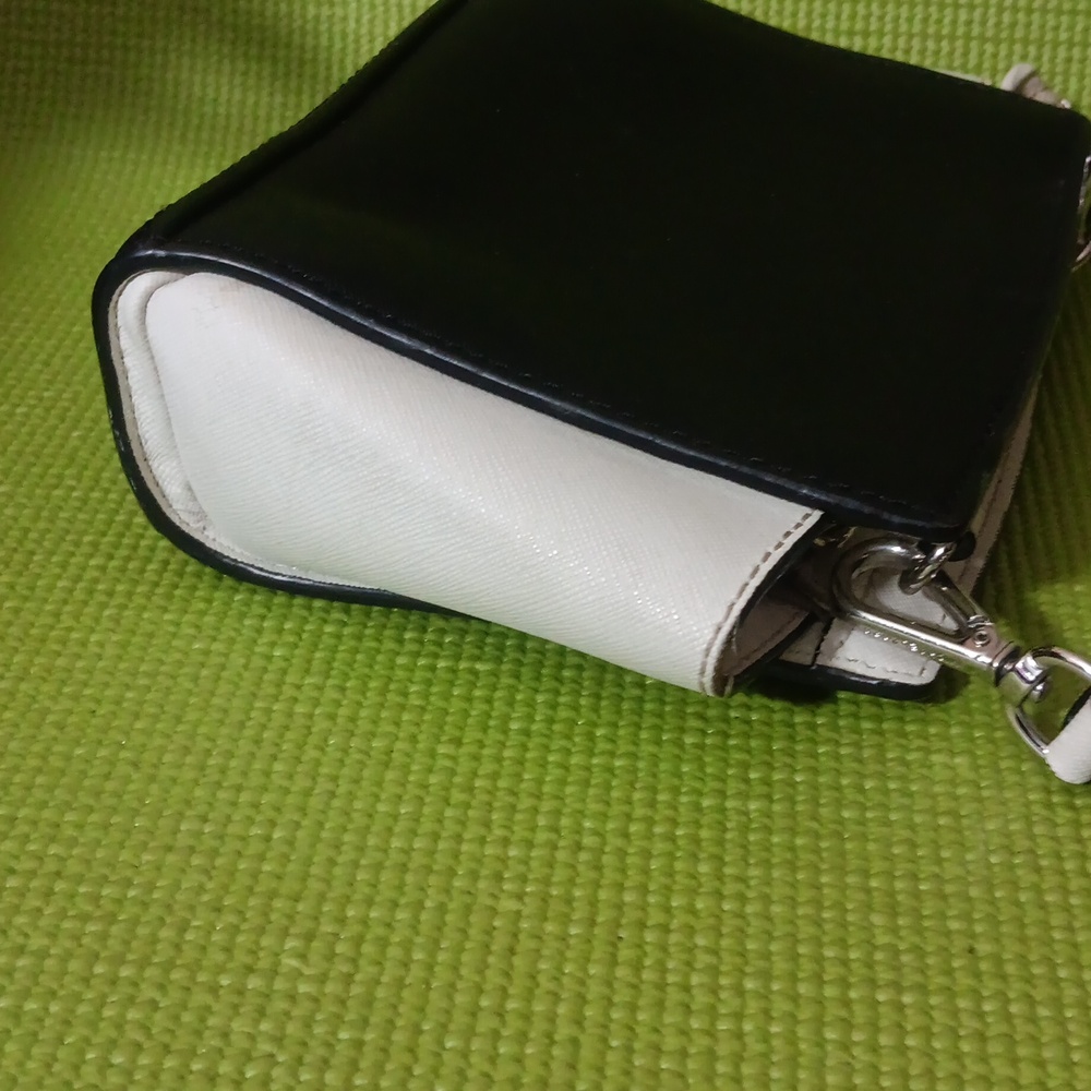 Michael Kors Black and White Crossbody Bag - Picture 3 of 7